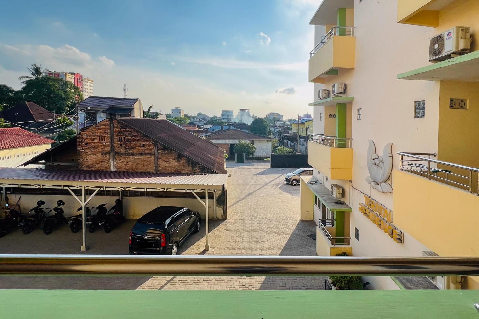 Teratai Residence Mitra Reddoorz Medan Exterior foto